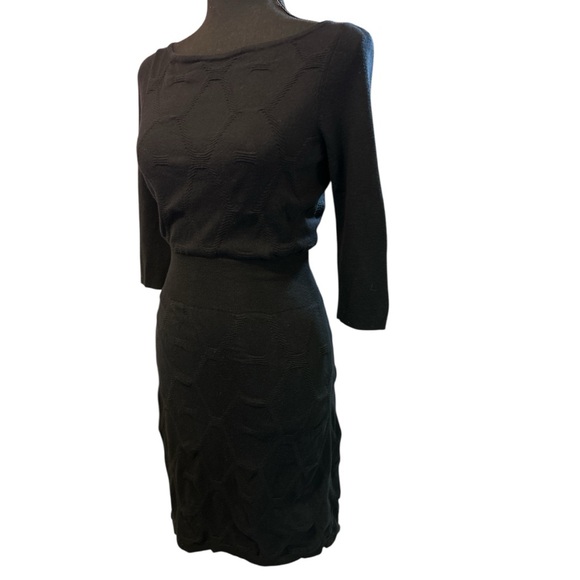 Gianni Bini Dresses & Skirts - Gianni Bini Rouched Sweater 3/4 Sleeve Fitted Black Dress Size S